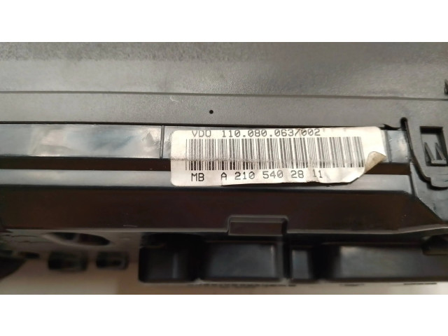 Панель приборов A2105402811   Mercedes-Benz E W210       