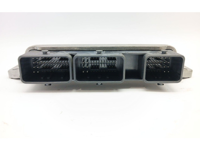 Блок управления двигателя 237100740R, 237101830R   Dacia Duster