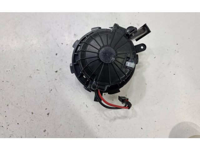 Вентилятор печки       Audi Q5 SQ5