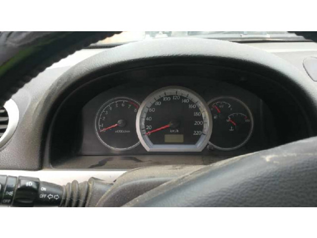 Přístrojová deska Chevrolet Lacetti 2005 96430919