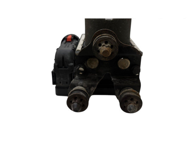 Блок АБС 2K0614117B, 2K0907379B Volkswagen Caddy 2004 - 2010 года