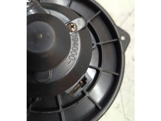 Вентилятор печки 194000 Toyota Avensis T250