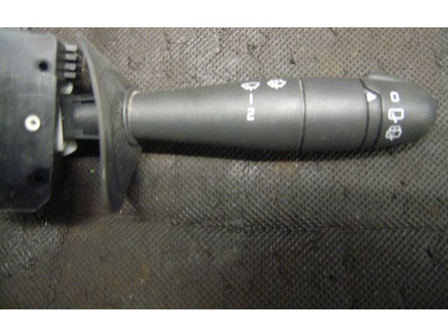 Переключатель дворников 8200792584 Dacia Sandero