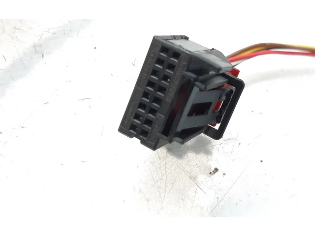 Зеркало электрическое        Audi A1  2010 - 2018 года   