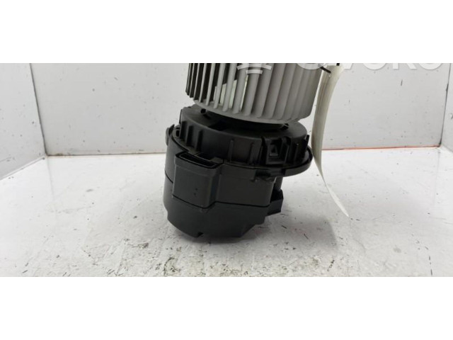 Вентилятор печки DT1163605380 Renault Clio V