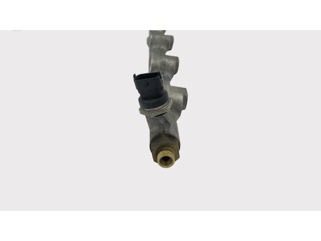 Топливная рампа 71748984, 71741190 Alfa Romeo Brera 3.2