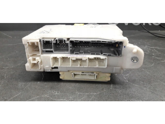 Блок предохранителей  82730-53022   Lexus IS 220D-250-350    