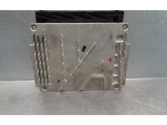 Блок управления двигателя 30668479, 0261208290   Volvo XC90