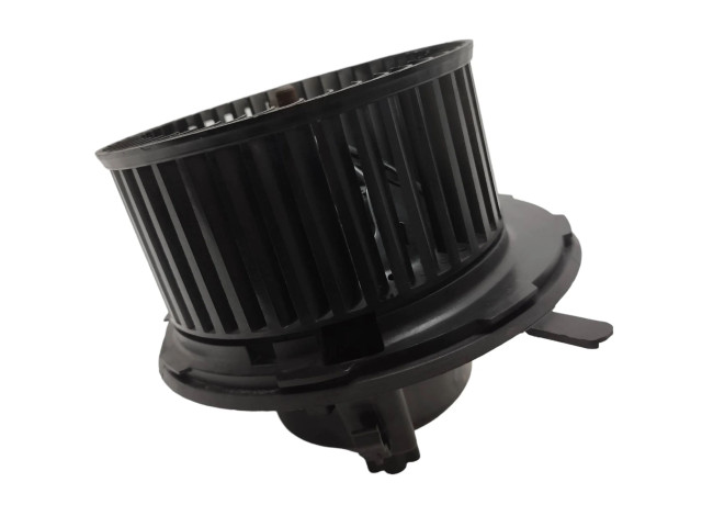 Блок предохранителей  3C1820015Q, CZ0160600868   Volkswagen PASSAT B7    