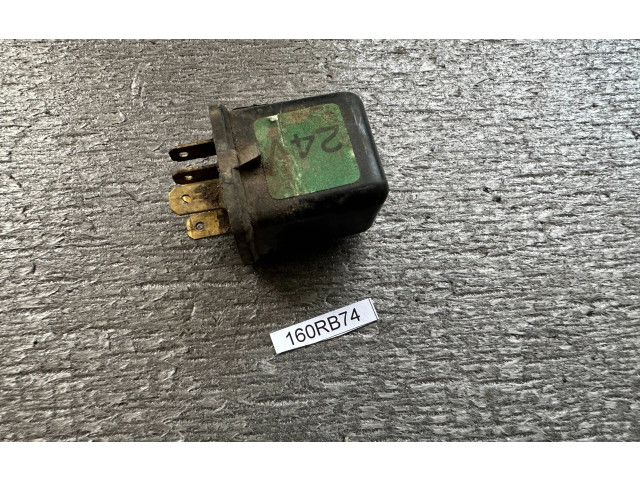 Pojistková skříňka 25230R8201 Nissan Patrol 160 1986