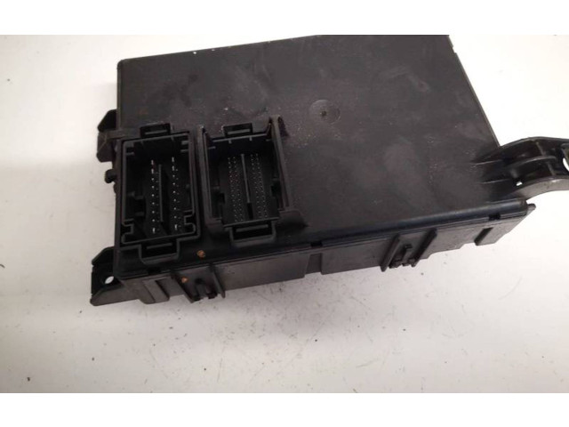 Pojistková skříňka 00517187860, 28048593 Fiat Punto (188) 2005