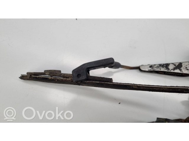 Моторчик стеклоочистителя 1268200442 Mercedes-Benz S W126