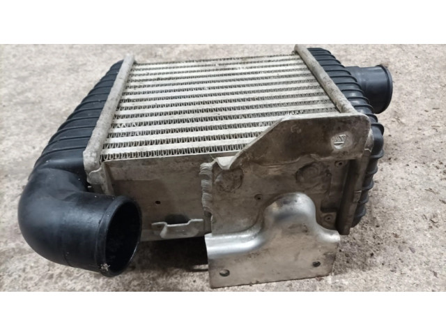 Интеркулер  2827027010   Hyundai Elantra 1.6