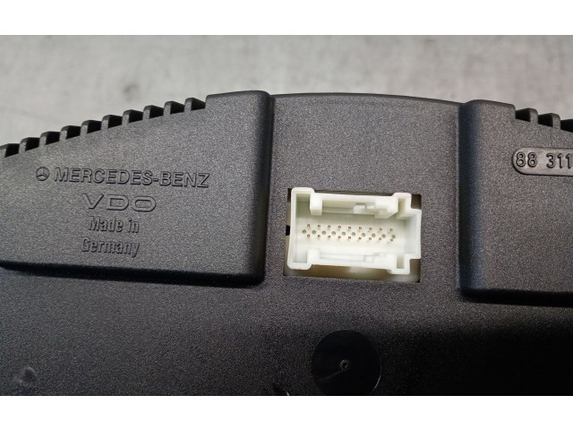 Přístrojová deska Mercedes-Benz C W202 2000 A2035400711, A2035400711