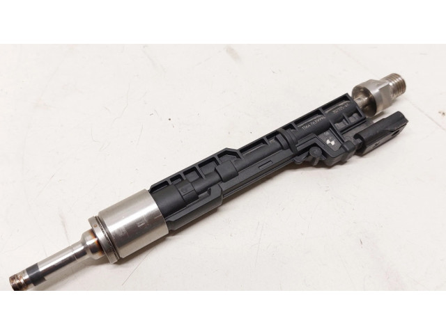 Vstřikovač 0261500533, 13647639994 BMW 7 F01 F02 F03 F04 pro benzínový motor 4.4