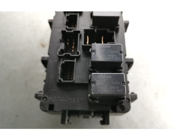 Pojistková skříňka 252307990A Infiniti Q50 2015