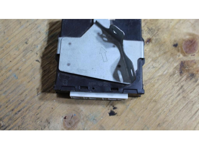 Блок управления коробкой передач 31711AH380   Subaru Forester SG