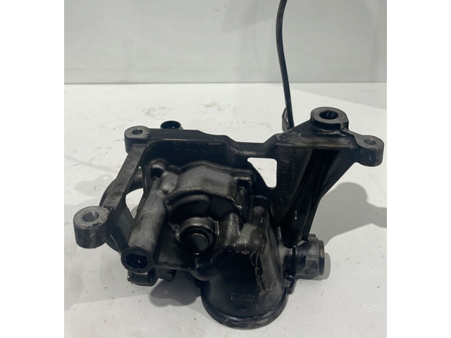 Масляный насос     Audi A6 S6 C5 4B 