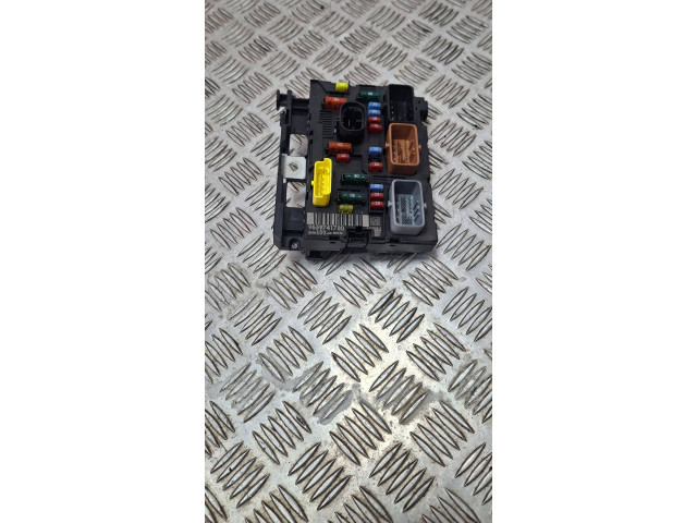 Блок предохранителей 9659741780   Citroen C2    