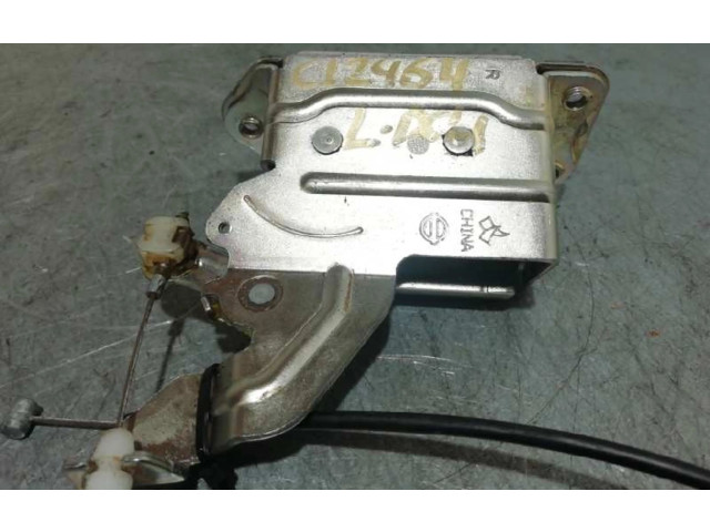 Zámek zadních dveří Nissan NV200 2015