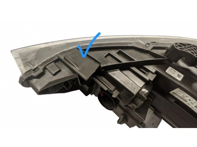 Передняя фара