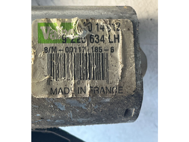 Моторчик заднего дворника 9225634 Opel Combo C