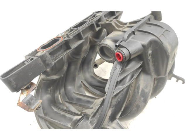 Форсунка 2S6G9424D    Lada 2103 1500-1600  199B1.000 