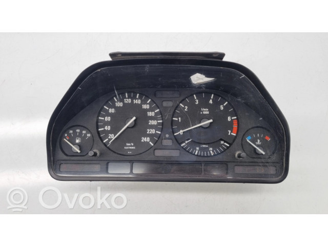 Přístrojová deska BMW 5 E34 1991 13888019, 1388801