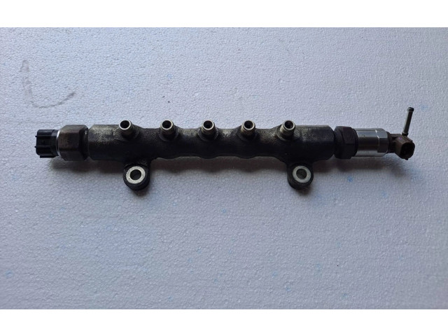 Vstřikovací lišta Toyota Corolla E160 E170 1ND