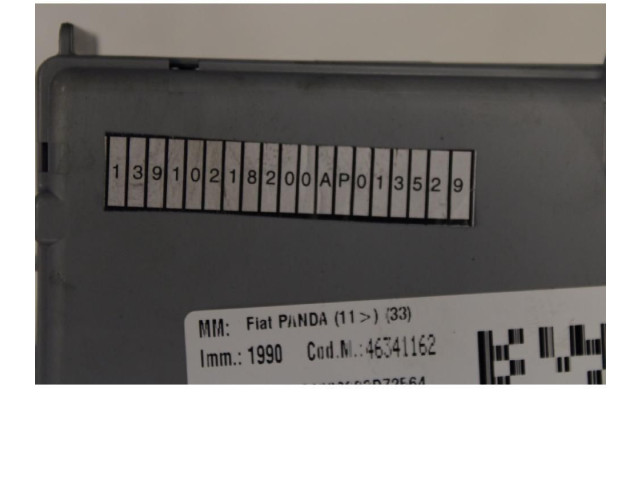   Pojistková skříňka 00521560520   Fiat Panda III 2011