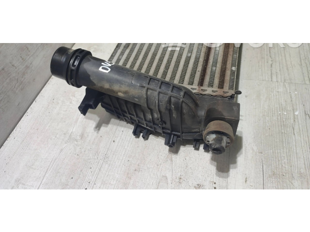 Радиатор интеркулера 144961381R Dacia Duster II