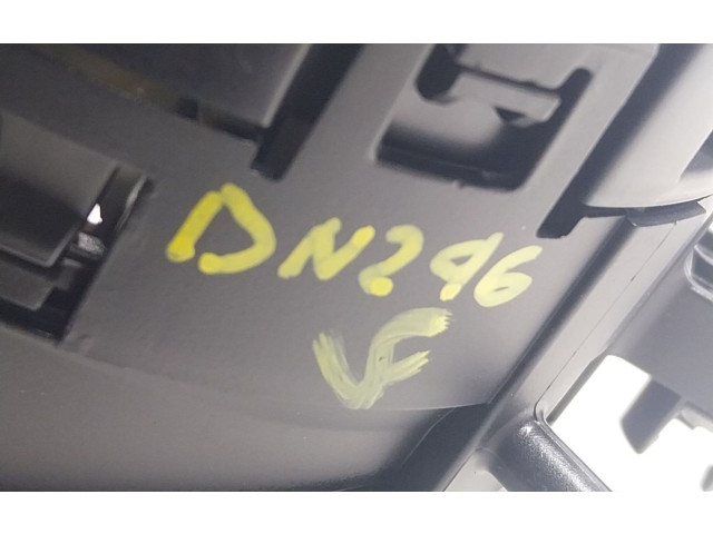 Přístrojová deska Mercedes-Benz GLA W156 2018 A1569008903, 0263698319