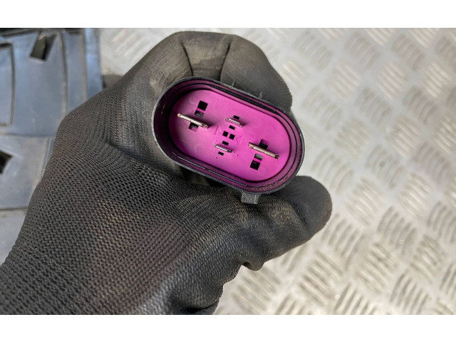 Вентилятор радиатора 5Q0121203DQ Skoda Karoq