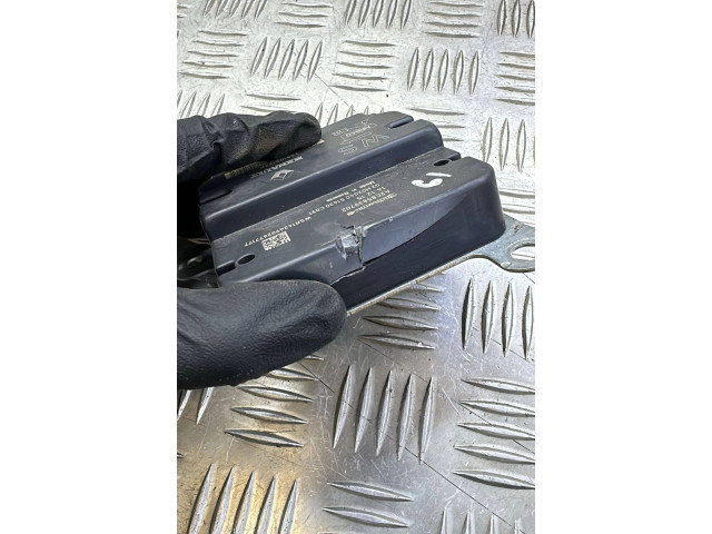 Блок подушек безопасности 985102122R Dacia Dokker