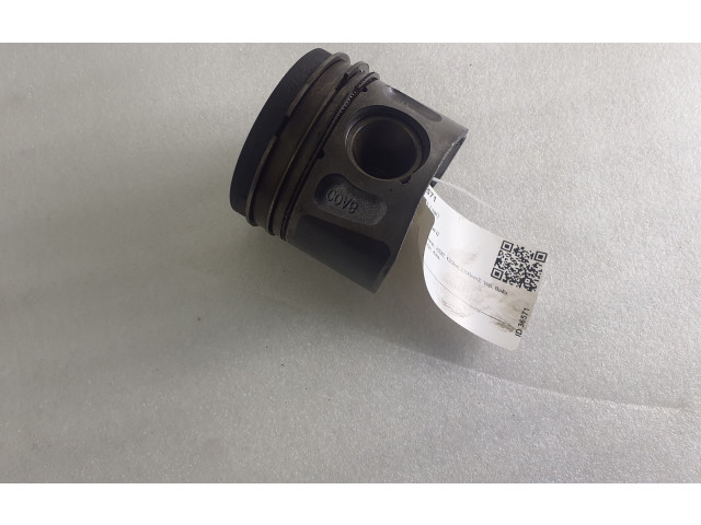  Поршень    SsangYong Rexton  