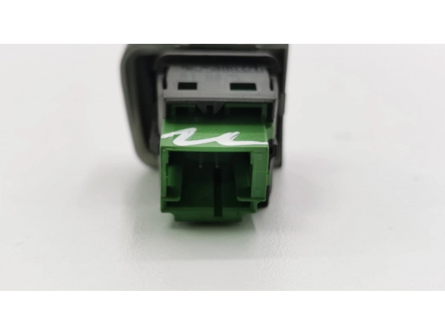 Включатель центрального замка