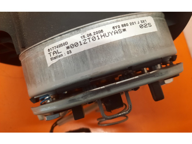 Подушка безопасности водителя 61774050D, 61774050D Skoda Fabia Mk1 (6Y)