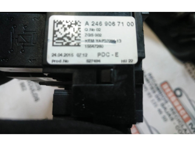   Pojistková skříňka A2469067100   Mercedes-Benz GLA W156 2013