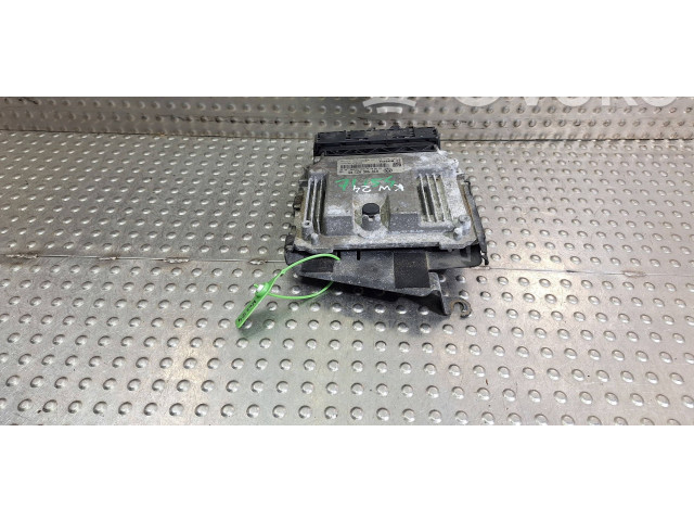 Блок управления двигателем Блок управления 03G906021PM, 0281014061 Volkswagen Jetta V