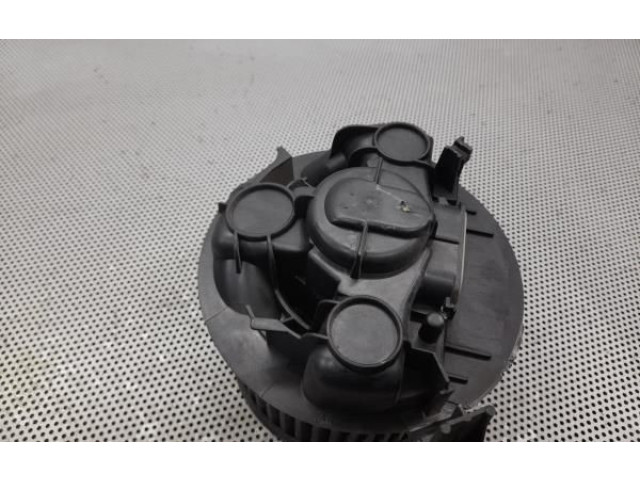 Вентилятор печки       Renault Clio III