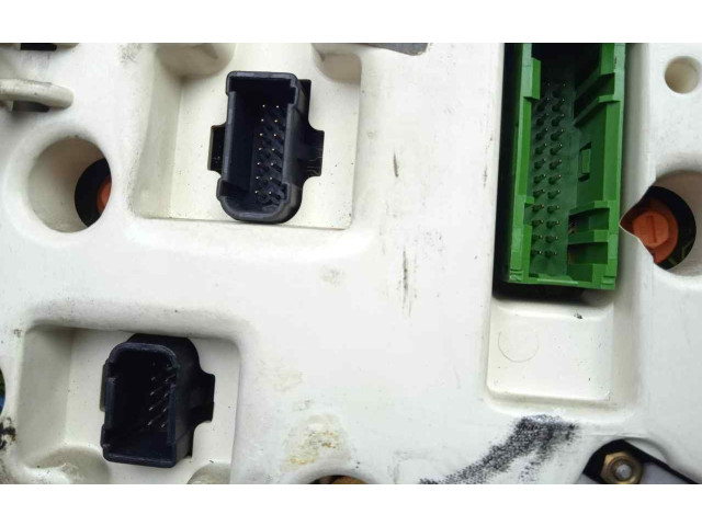 Панель приборов Audi A6 S6 C4 4A