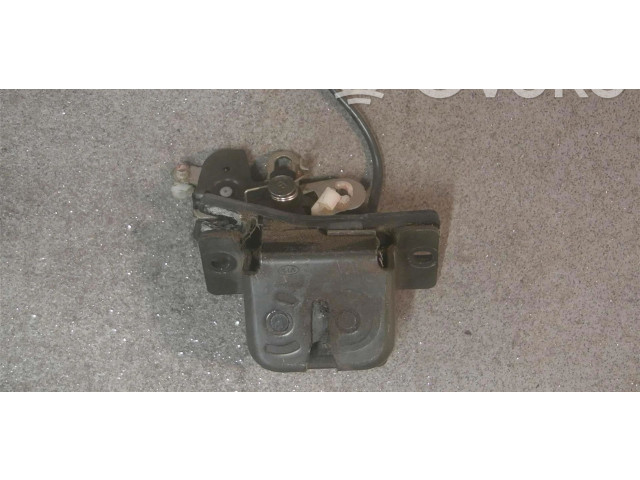 Zámek zadních dveří KIA Sorento 2003