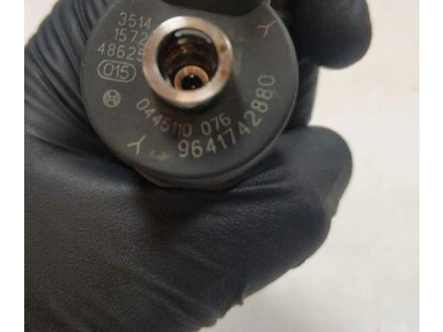 Форсунка 0445110076    Peugeot Expert   