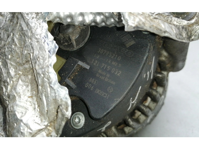 Генератор 30795210, 0121715032   Volvo XC90      