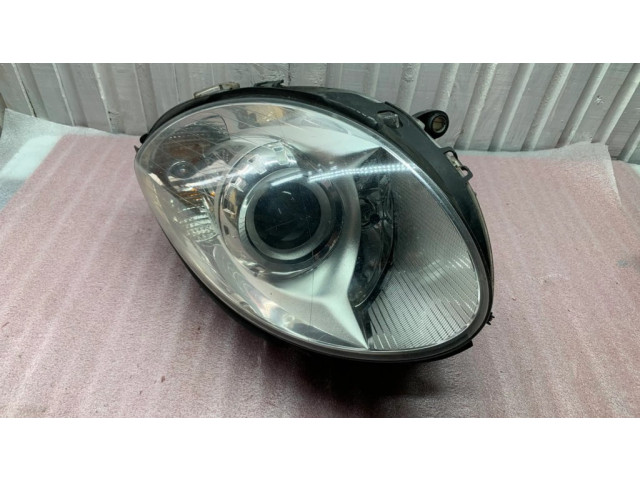 Передняя фара  