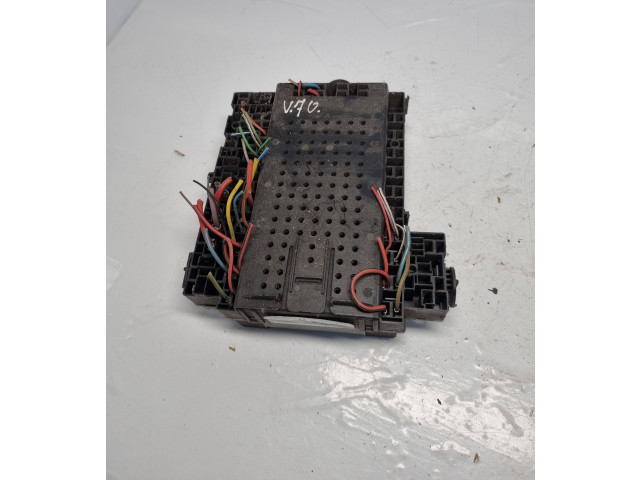 Блок предохранителей 30657428, 08688434 Volvo V70