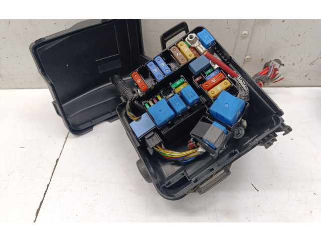 Блок предохранителей  243829068R   Dacia Duster II    