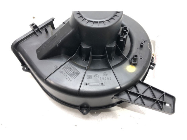 Вентилятор печки    6Q1820015C   Skoda Fabia Mk1 (6Y)