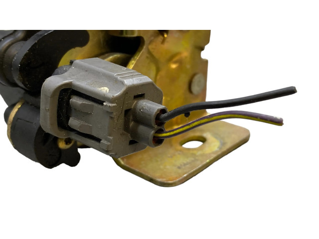 Замок задней крышки