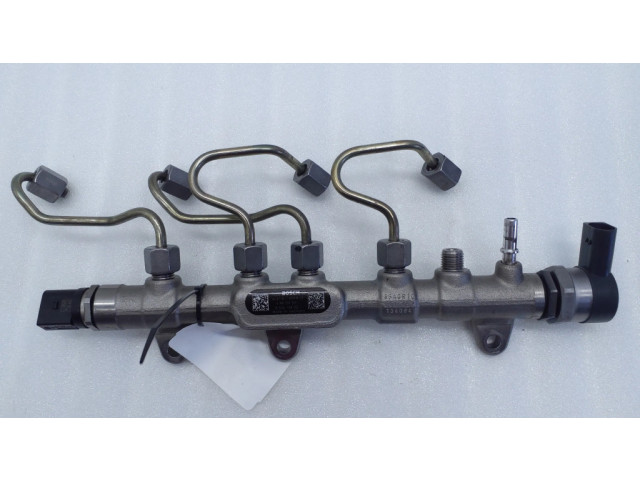 Vstřikovací lišta 851415402, 0445214315 BMW 2 F45 pro naftový motor 2.0 B47C20A